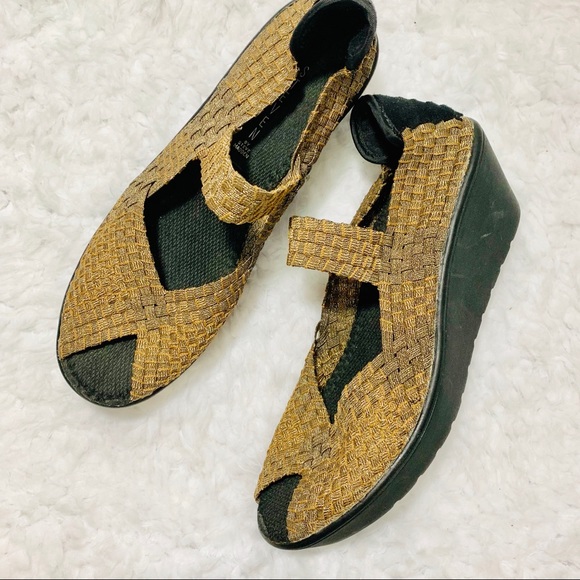 STEVEN Steve Madden Brynn Woven Wedges - Picture 2 of 8